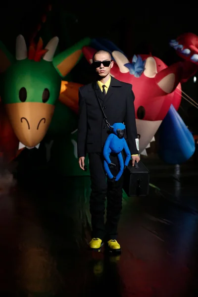 Look 38